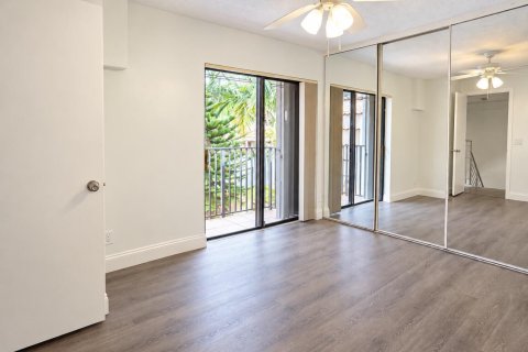 Townhouse in Plantation, Florida 2 bedrooms, 127.46 sq.m. № 2421186 - photo 23