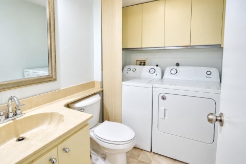 Townhouse in Plantation, Florida 2 bedrooms, 127.46 sq.m. № 2421186 - photo 27