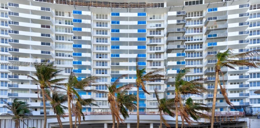 Studio à Condo à Miami Beach, Floride  № 2154857