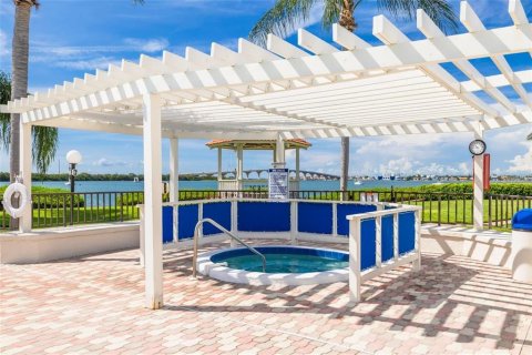 Copropriété à louer à Saint Petersburg, Floride: 2 chambres, 85.01 m2 № 1657775 - photo 28