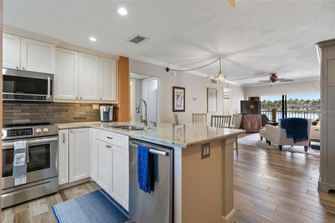 Copropriété à louer à Saint Petersburg, Floride: 2 chambres, 85.01 m2 № 1657775 - photo 13