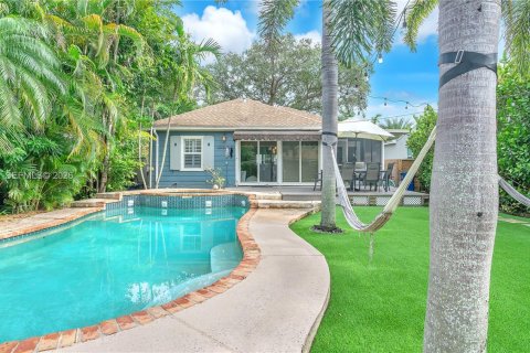 House in Fort Lauderdale, Florida 3 bedrooms, 103.86 sq.m. № 2068227 - photo 24
