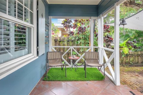 House in Fort Lauderdale, Florida 3 bedrooms, 103.86 sq.m. № 2068227 - photo 2