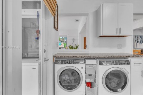 House in Fort Lauderdale, Florida 3 bedrooms, 103.86 sq.m. № 2068227 - photo 15