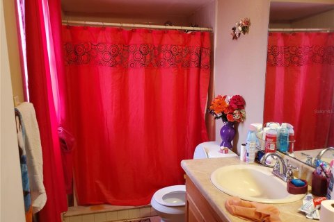 House in Poinciana, Florida 3 bedrooms, 118.45 sq.m. № 245235 - photo 26