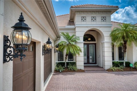 Villa ou maison à vendre à Lakewood Ranch, Floride: 5 chambres, 389.54 m2 № 1676972 - photo 2