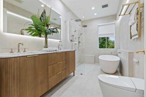 Villa ou maison à vendre à Miami, Floride: 6 chambres, 343.74 m2 № 2008627 - photo 14