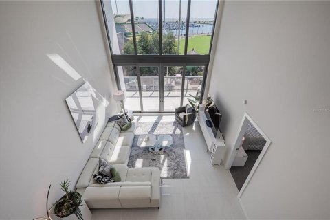 Condominio en alquiler en Saint Petersburg, Florida, 2 dormitorios, 178.28 m2 № 1745344 - foto 15
