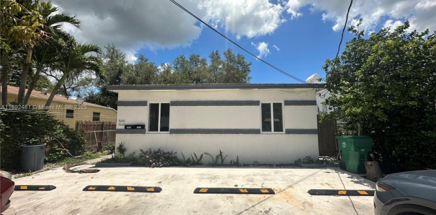 Villa ou maison à Miami, Floride 2 chambres, 65.03 m2 № 1946812