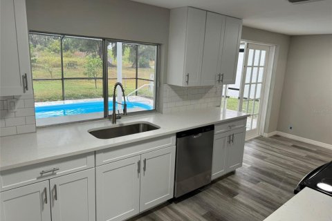 House in Holiday, Florida 3 bedrooms, 123.19 sq.m. № 1508264 - photo 10