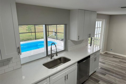 House in Holiday, Florida 3 bedrooms, 123.19 sq.m. № 1508264 - photo 11