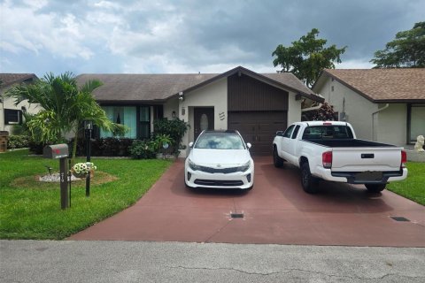 Casa en venta en Deerfield Beach, Florida, 2 dormitorios, 124.49 m2 № 2243308 - foto 5
