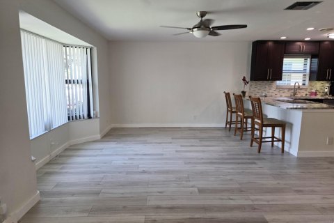 Casa en venta en Deerfield Beach, Florida, 2 dormitorios, 124.49 m2 № 2243308 - foto 3