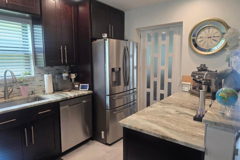 Casa en venta en Deerfield Beach, Florida, 2 dormitorios, 124.49 m2 № 2243308 - foto 10