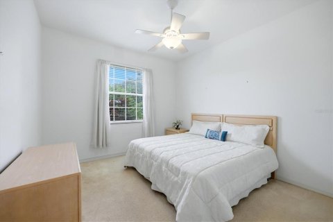 House in Lakewood Ranch, Florida 2 bedrooms, 157.75 sq.m. № 2167189 - photo 5