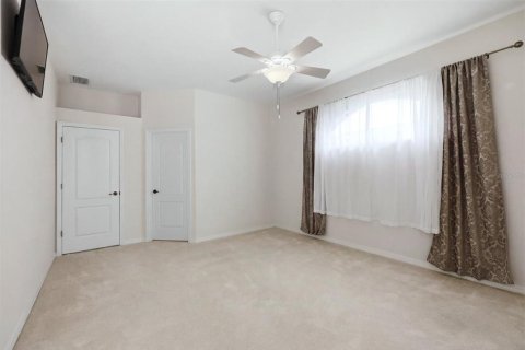 House in Lakewood Ranch, Florida 2 bedrooms, 157.75 sq.m. № 2167189 - photo 25