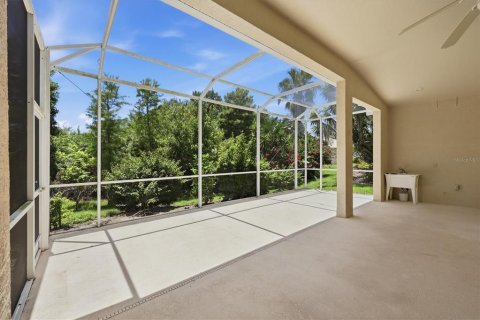House in Lakewood Ranch, Florida 2 bedrooms, 157.75 sq.m. № 2167189 - photo 10