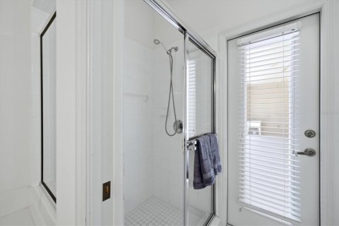House in Lakewood Ranch, Florida 2 bedrooms, 157.75 sq.m. № 2167189 - photo 9