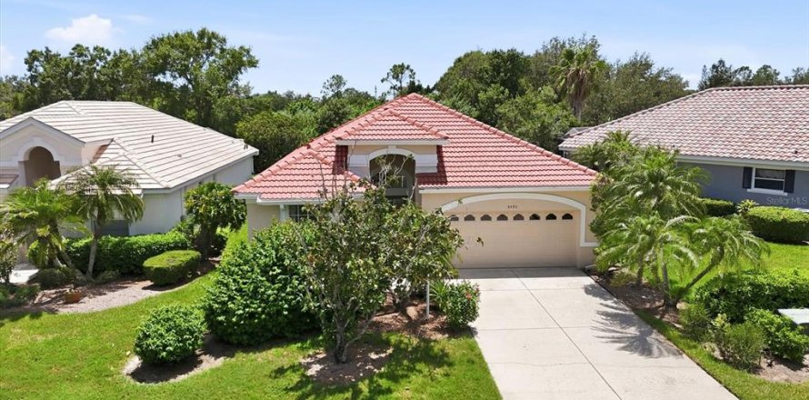 House in Lakewood Ranch, Florida 2 bedrooms, 157.75 sq.m. № 2167189