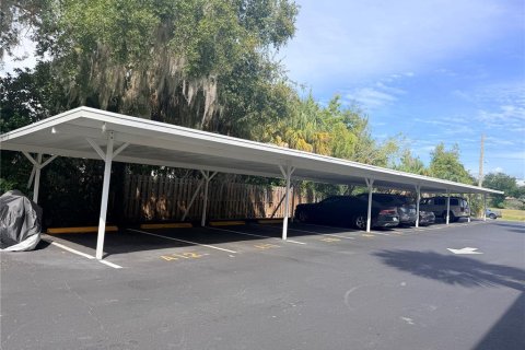 Condo in Leesburg, Florida, 2 bedrooms  № 2394364 - photo 22