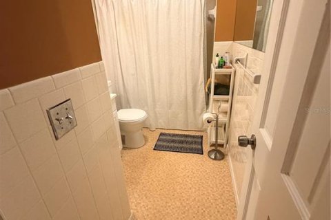 Condo in Leesburg, Florida, 2 bedrooms  № 2394364 - photo 18