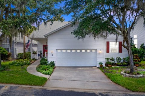 House in DeBary, Florida 3 bedrooms, 197.79 sq.m. № 1802042 - photo 1