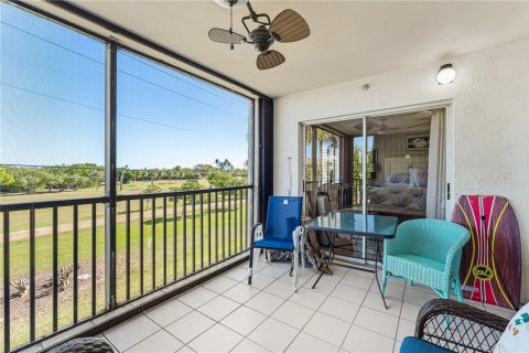 Condo in Jupiter, Florida, 2 bedrooms  № 2000328 - photo 21