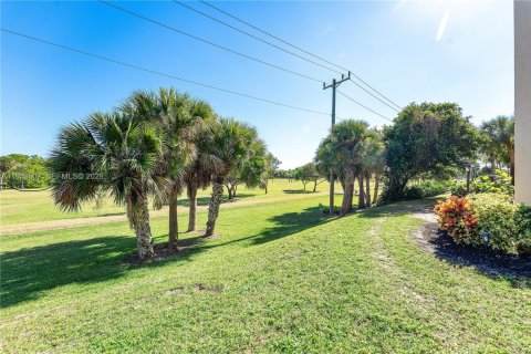 Condo in Jupiter, Florida, 2 bedrooms  № 2000328 - photo 29