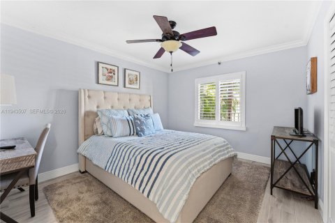 Condo in Jupiter, Florida, 2 bedrooms  № 2000328 - photo 18