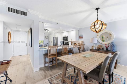 Condo in Jupiter, Florida, 2 bedrooms  № 2000328 - photo 7