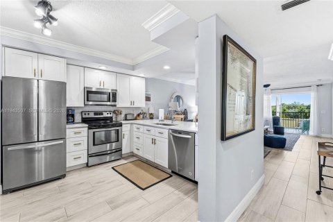 Condo in Jupiter, Florida, 2 bedrooms  № 2000328 - photo 5