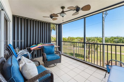 Condo in Jupiter, Florida, 2 bedrooms  № 2000328 - photo 20