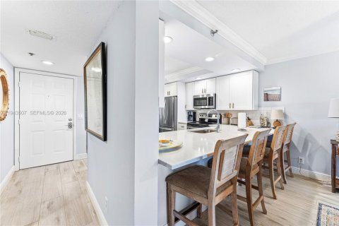 Condo in Jupiter, Florida, 2 bedrooms  № 2000328 - photo 6