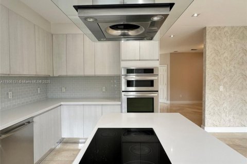 Touwnhouse à louer à Doral, Floride: 4 chambres, 171.87 m2 № 1956698 - photo 3