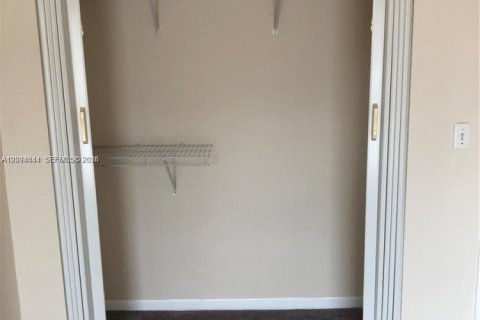 Touwnhouse à louer à Palmetto Bay, Floride: 2 chambres, 94.57 m2 № 2076428 - photo 20