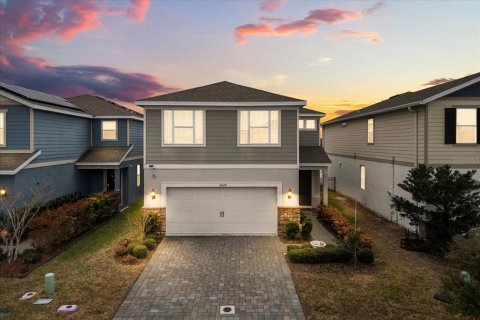 House in Kissimmee, Florida 5 bedrooms, 240.62 sq.m. № 2166612 - photo 4