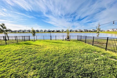 House in Kissimmee, Florida 5 bedrooms, 240.62 sq.m. № 2166612 - photo 6
