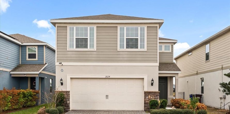 House in Kissimmee, Florida 5 bedrooms, 240.62 sq.m. № 2166612