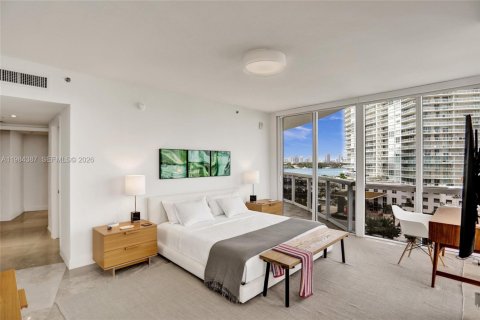 Снять в аренду кондоминиум в Майами-Бич, Флорида 2 спальни, 153.2м2, № 2047850 - фото 18