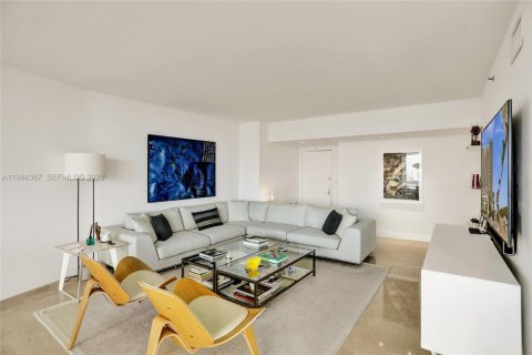 Снять в аренду кондоминиум в Майами-Бич, Флорида 2 спальни, 153.2м2, № 2047850 - фото 11