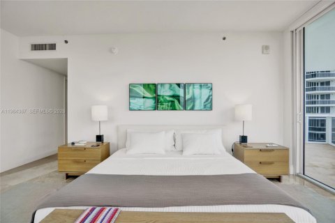 Снять в аренду кондоминиум в Майами-Бич, Флорида 2 спальни, 153.2м2, № 2047850 - фото 23