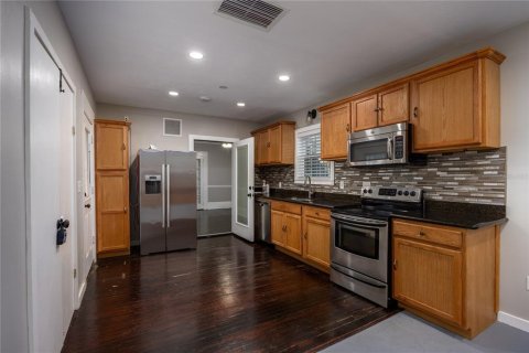 Immobilier commercial à louer à High Springs, Floride № 2125435 - photo 5