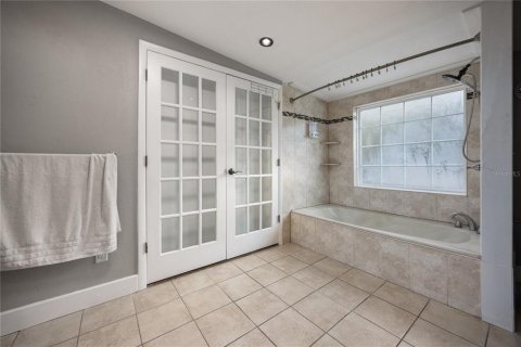 Immobilier commercial à louer à High Springs, Floride № 2125435 - photo 8
