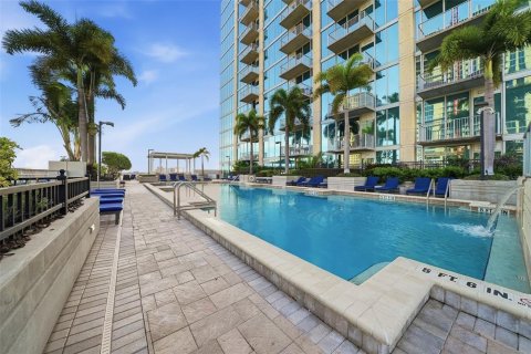 Condo in Tampa, Florida, 1 bedroom  № 2223233 - photo 23