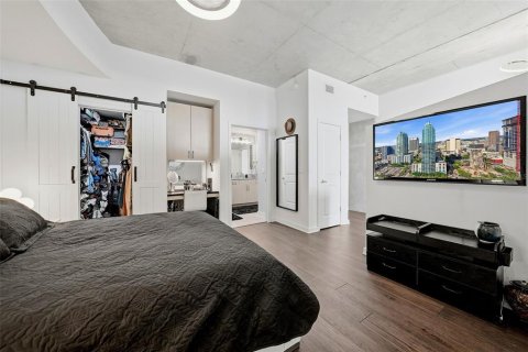 Condo in Tampa, Florida, 1 bedroom  № 2223233 - photo 13