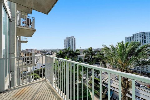 Condo in Tampa, Florida, 1 bedroom  № 2223233 - photo 7