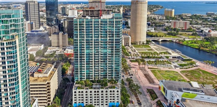 Condo in Tampa, Florida, 1 bedroom  № 2223233