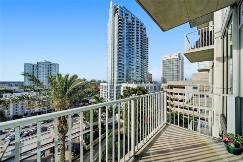 Condo in Tampa, Florida, 1 bedroom  № 2223233 - photo 8