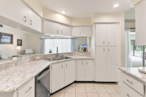 Villa ou maison à vendre à Homosassa, Floride: 3 chambres, 173.63 m2 № 2294942 - photo 22