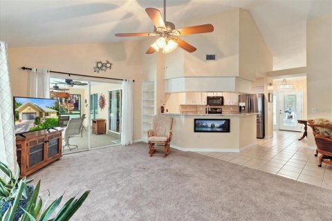Villa ou maison à vendre à Homosassa, Floride: 3 chambres, 173.63 m2 № 2294942 - photo 17